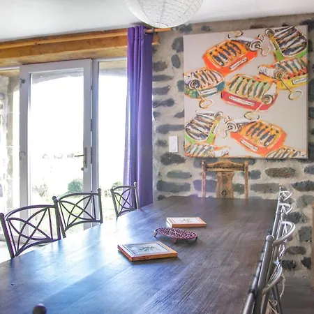 Сasa de vacaciones Beautiful In With 2 Bedrooms And Wifi *